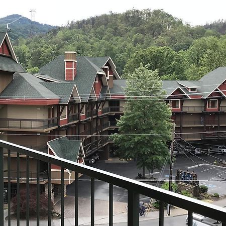 Downtown Gatlinburg Apartment Экстерьер фото